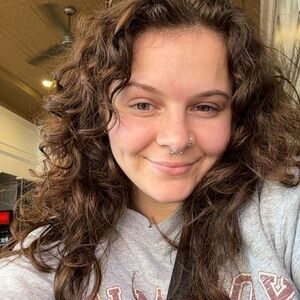 Meet your Posher, Angie